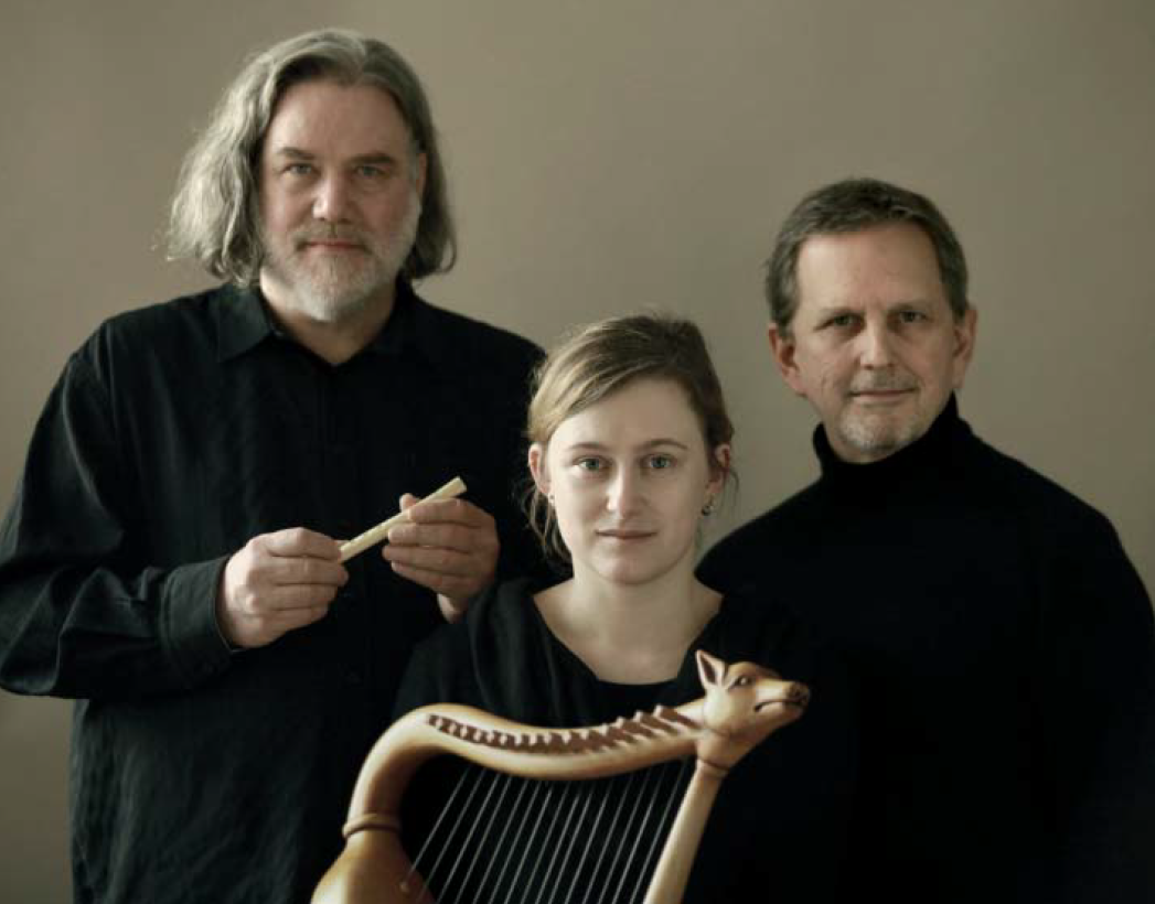 Right to left: Benjamin Bagby, Hanna Marti, Norbert Rodenkirchen. (Photo: Johannes Ritter.)